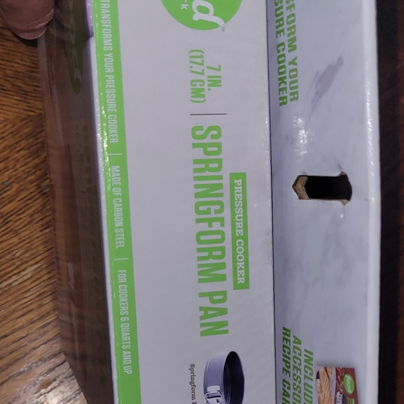 Food Network Pressure Cooker Springform Pan 7" - Picture 3 of 3